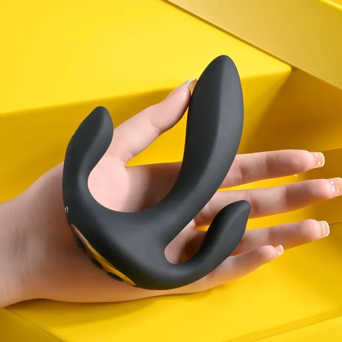 Vibrators Playboy Pleasure Playboy Pleasure TRIPLE THREAT Black USB Rechargeable Triple Probe Vibrator Vibrators Playboy Pleasure Playboy Pleasure TRIPLE THREAT Black USB Rechargeable Triple Probe Vibrator
